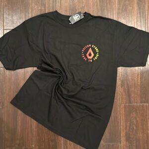 Volcom stone true to this Black Tee shirt sz medium NEW 100% cotton